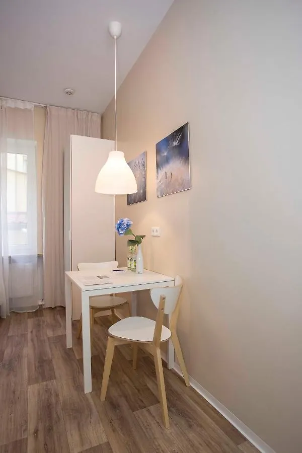 NEU: Zentral gelegene, stilvoll eingerichtete Zimmer mit eigener Teeküche Núremberg Pensión